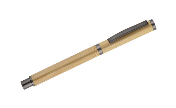 Penna DENI personalizzata con logo, corpo in bambù naturale, colore grafite, refill G2 sostituibile.